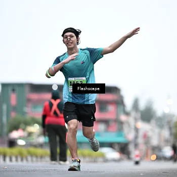 Runner Photo 8911605