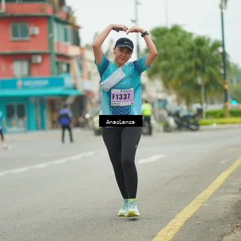 Runner Photo 8911639