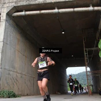 Runner Photo 8911665
