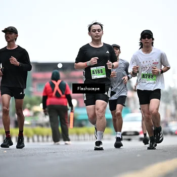 Runner Photo 8911702