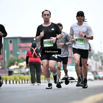 Runner Photo 8911714