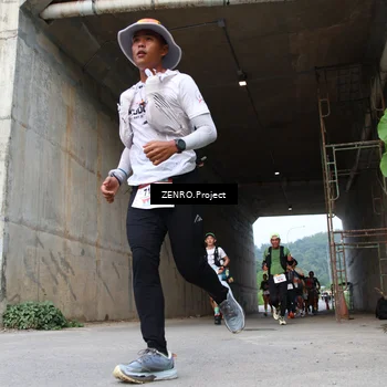 Runner Photo 8911728