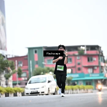 Runner Photo 8911798