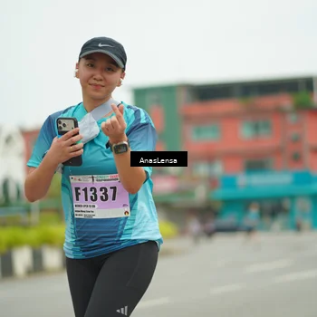 Runner Photo 8911812