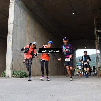 Runner Photo 8911835