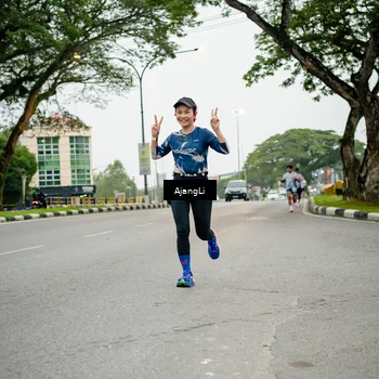 Runner Photo 8911836