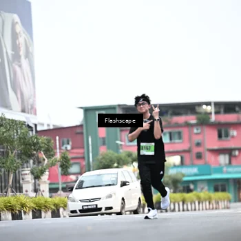 Runner Photo 8911837