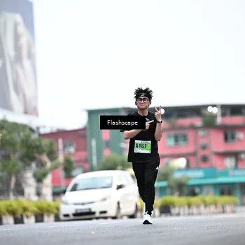 Runner Photo 8911862