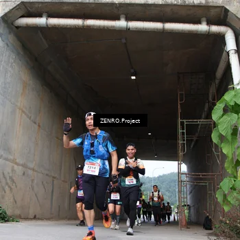 Runner Photo 8911873