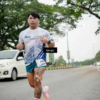 Runner Photo 8911918