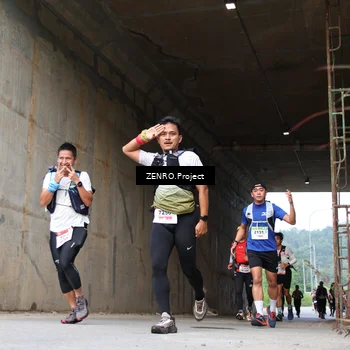 Runner Photo 8911942