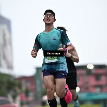 Runner Photo 8911945