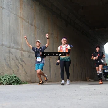 Runner Photo 8912000