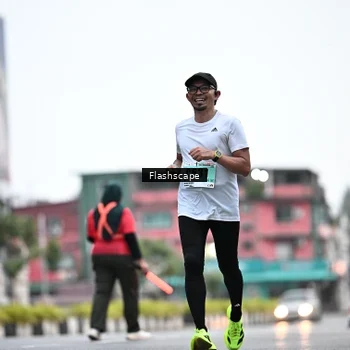 Runner Photo 8912011