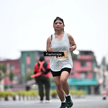 Runner Photo 8912025