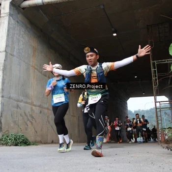 Runner Photo 8912033
