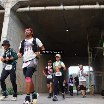 Runner Photo 8912034