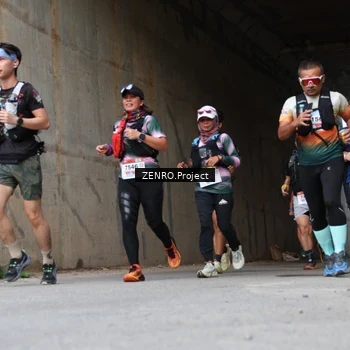 Runner Photo 8912048