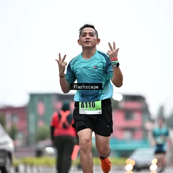 Runner Photo 8912064