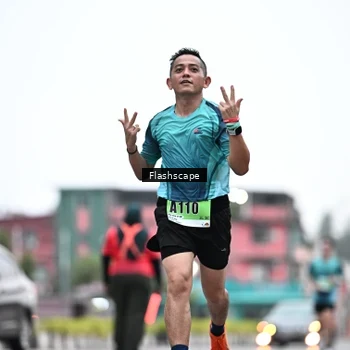 Runner Photo 8912067