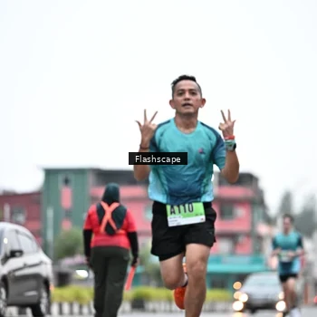 Runner Photo 8912069