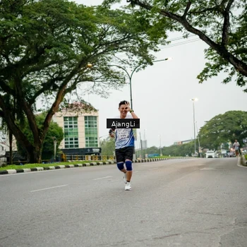 Runner Photo 8912083