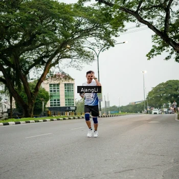 Runner Photo 8912093
