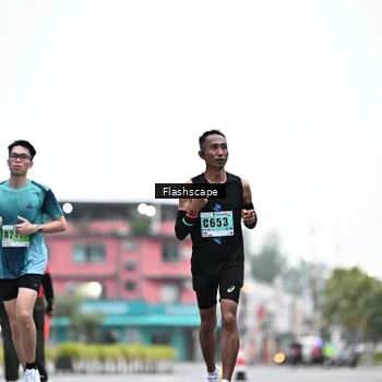 Runner Photo 8912108