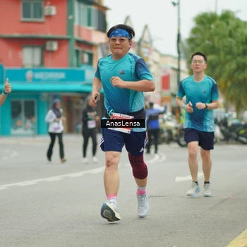 Runner Photo 8912114