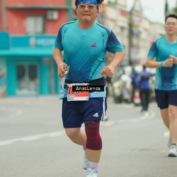 Runner Photo 8912121