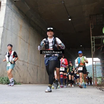 Runner Photo 8912123