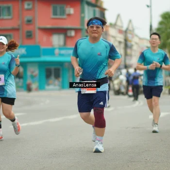 Runner Photo 8912128