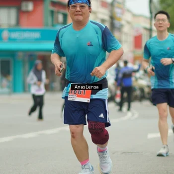 Runner Photo 8912137