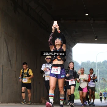 Runner Photo 8912140