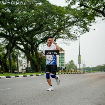 Runner Photo 8912161