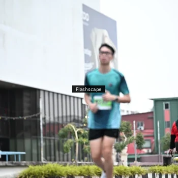 Runner Photo 8912178