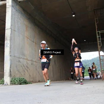 Runner Photo 8912182