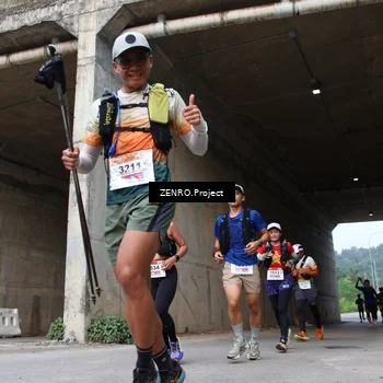 Runner Photo 8912200