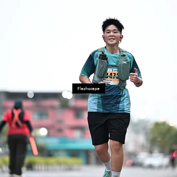 Runner Photo 8912204