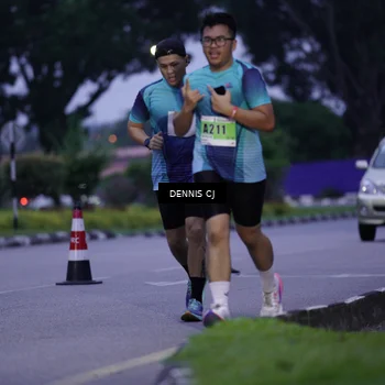Runner Photo 8912210
