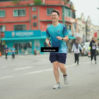 Runner Photo 8912216