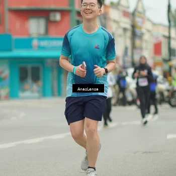 Runner Photo 8912224