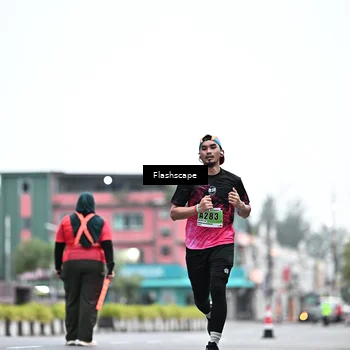Runner Photo 8912225