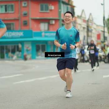 Runner Photo 8912228