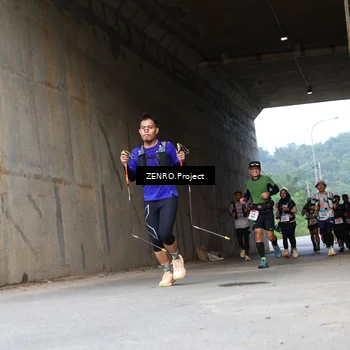 Runner Photo 8912232