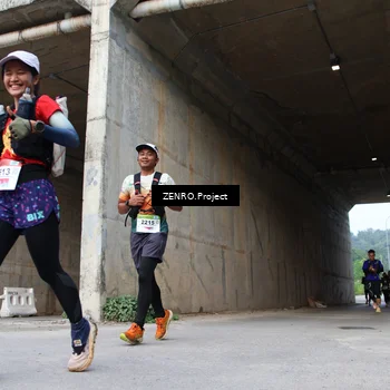 Runner Photo 8912244