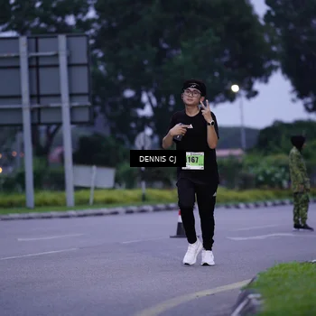 Runner Photo 8912248