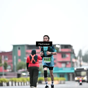 Runner Photo 8912257