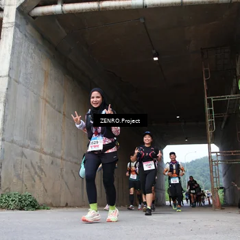 Runner Photo 8912259