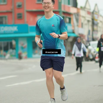 Runner Photo 8912263